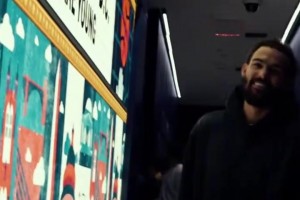 吹杨入京为官上任华府！特雷杨晒视频并配上欢乐华语BGM🤣